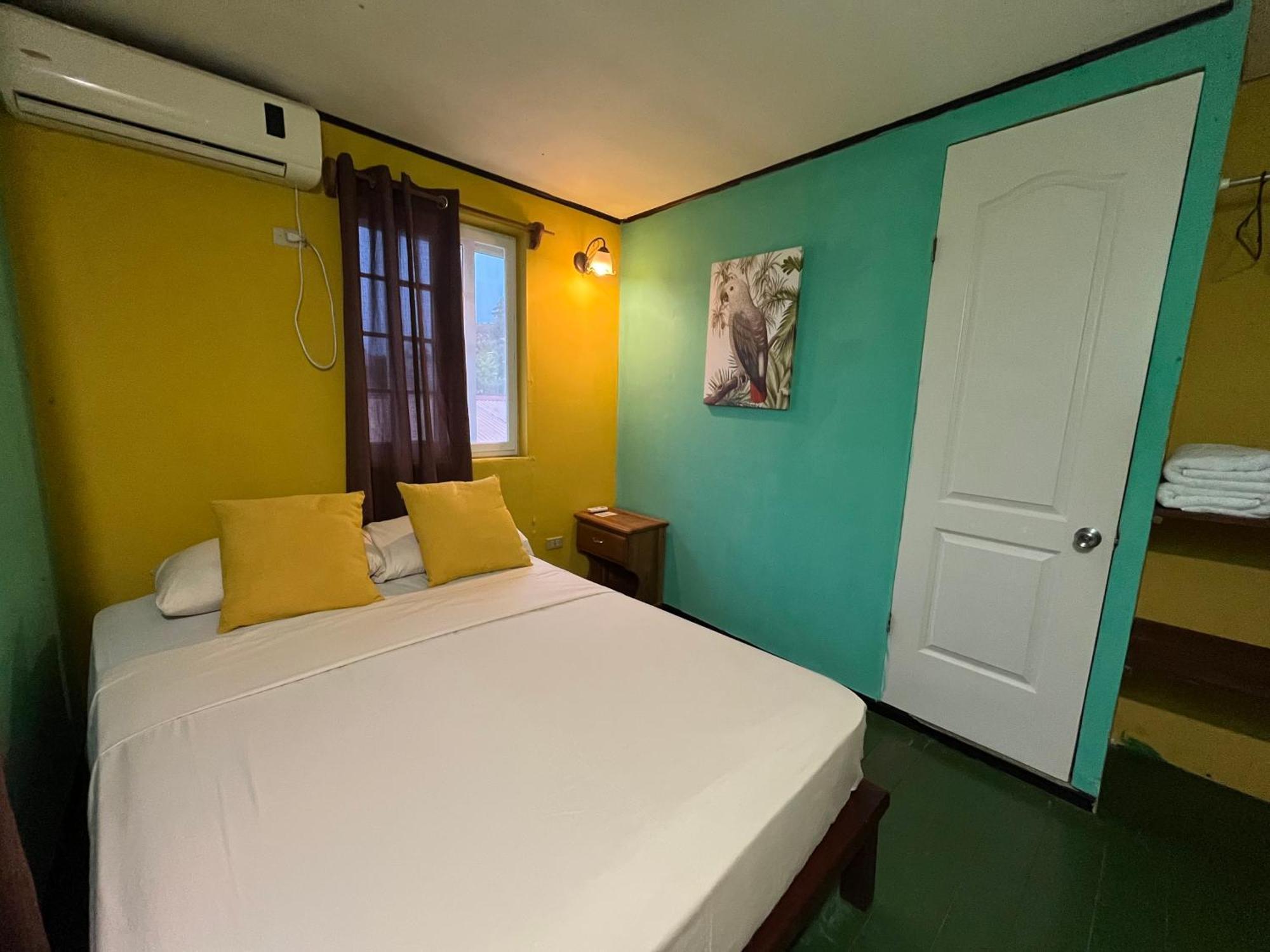 Hostal Cay Bastimentos Exterior foto
